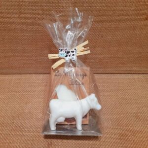 Sachet-cadeau-savon-au-lait-de-vache-et-savon-fantaisie-vache-la-mesange-bleue