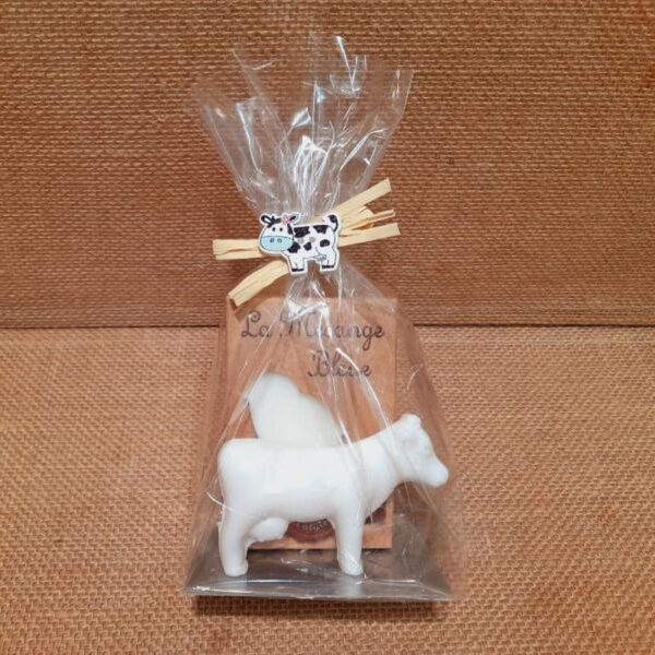 Sachet-cadeau-savon-au-lait-de-vache-et-savon-fantaisie-vache-la-mesange-bleue