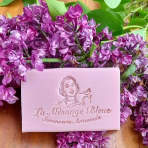 savon-artisanal-Normandie-parfumé-lilas-la-mesange-bleue