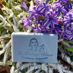savon-artisanal-Normandie-parfumé-jacinthe-la-mesange-bleue